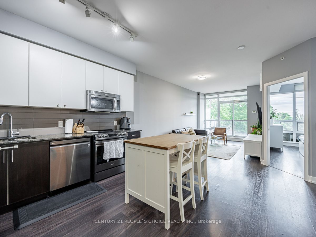 8 Fieldway Rd, unit 423 for sale - image #3