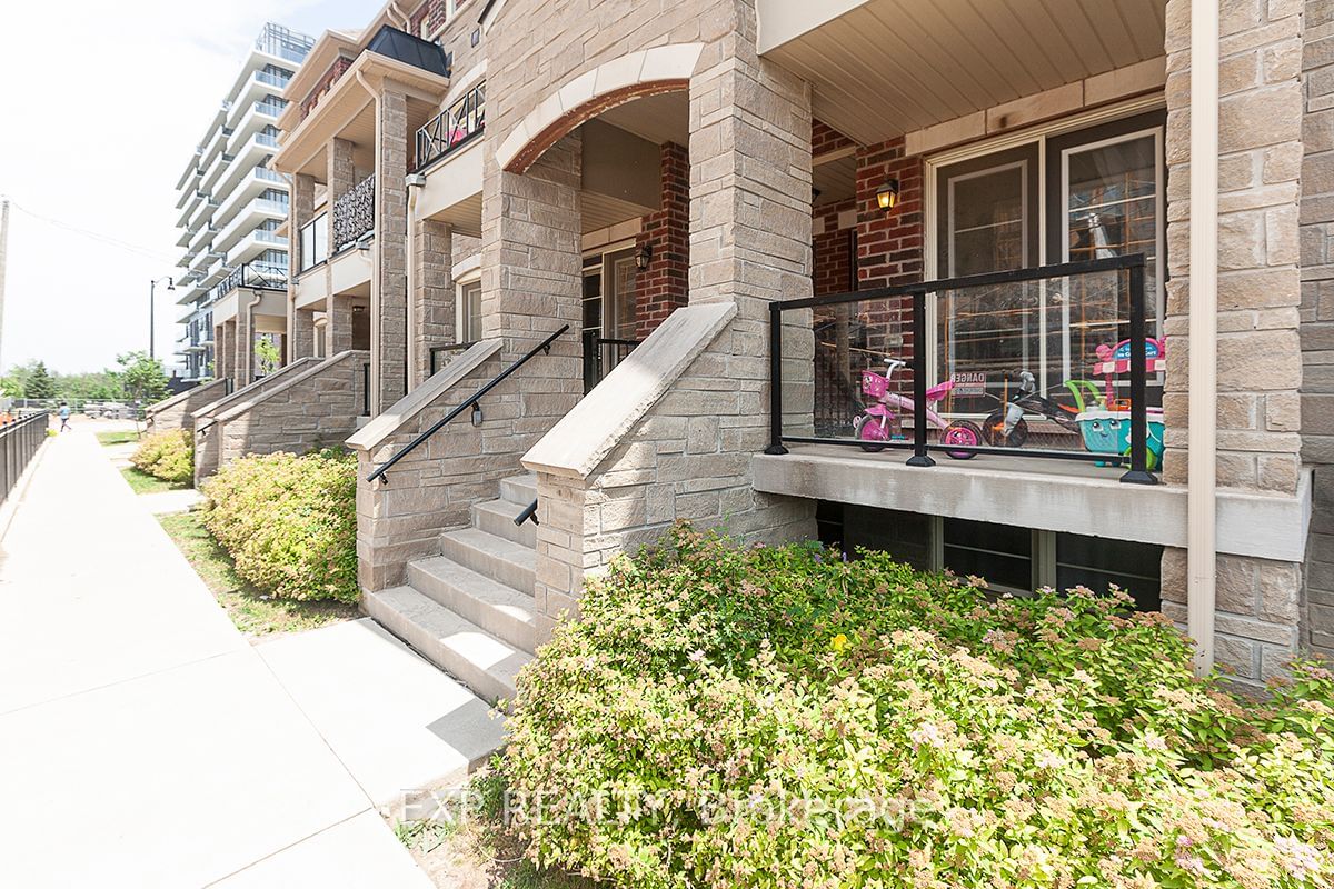 200 Veterans Dr, unit 51 for sale - image #1