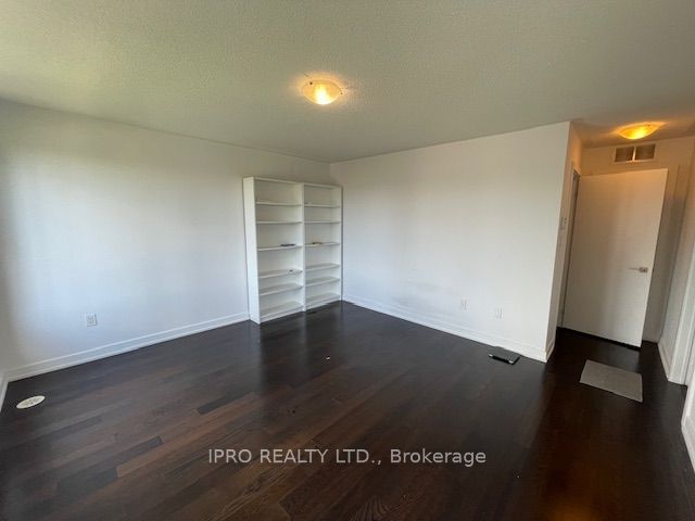 4030 Parkside Village Dr, unit 11 for sale - image #18