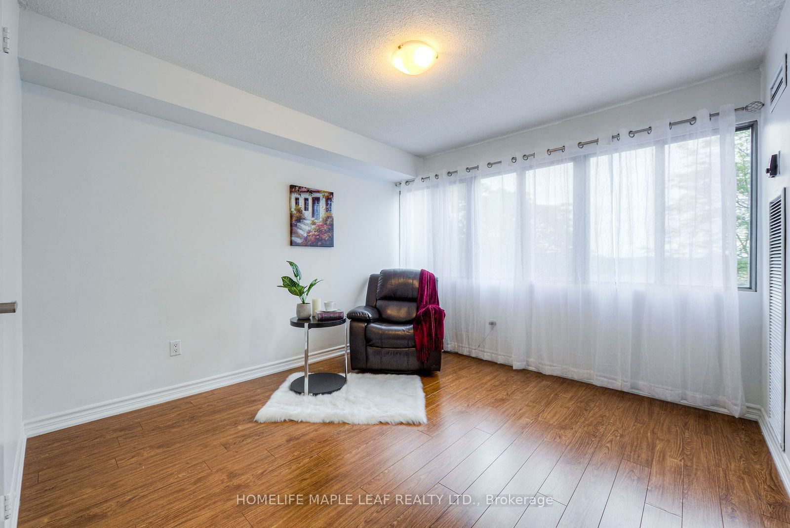 1580 Mississ Vly Blvd, unit 206 for sale