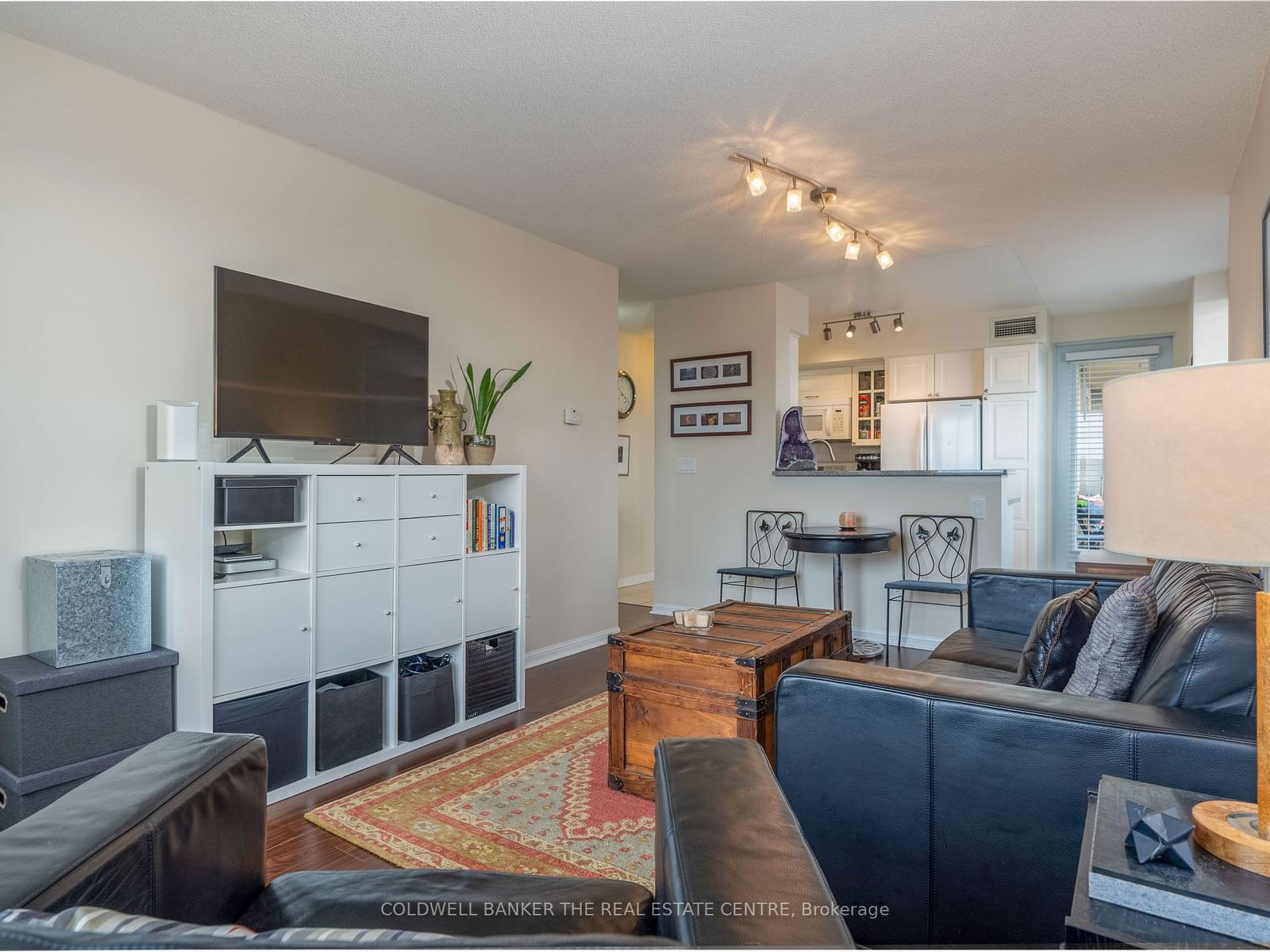 4 Elsinore Path, unit 612 for sale - image #5