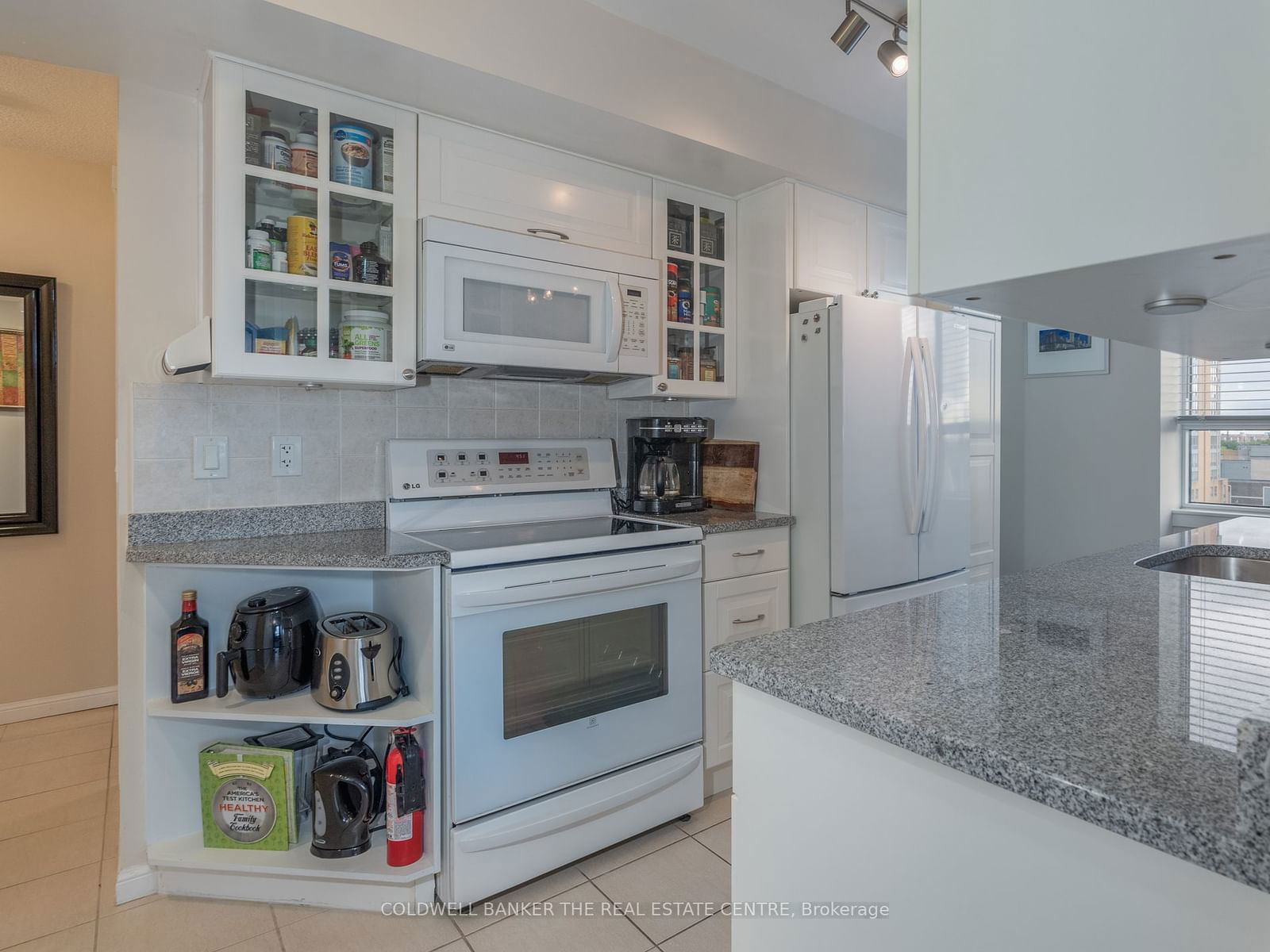 4 Elsinore Path, unit 612 for sale - image #8