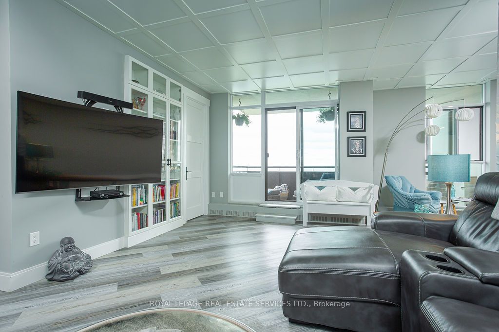 5250 Lakeshore Rd, unit 1504 for sale - image #6