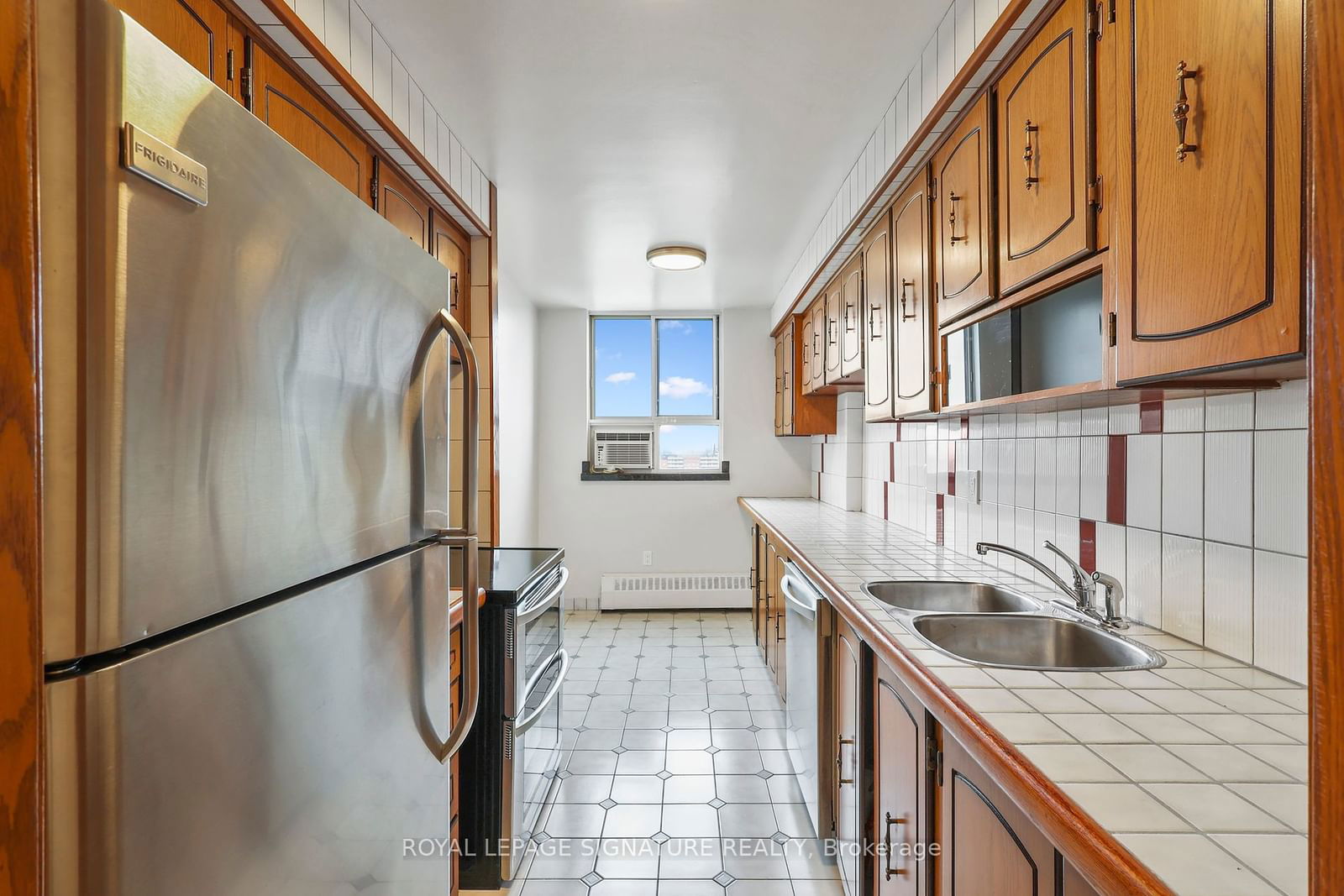 1615 Bloor St, unit 1112 for sale - image #12