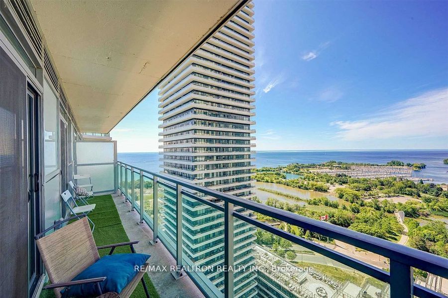 33 Shore Breeze Dr, unit 2501 for sale - image #2