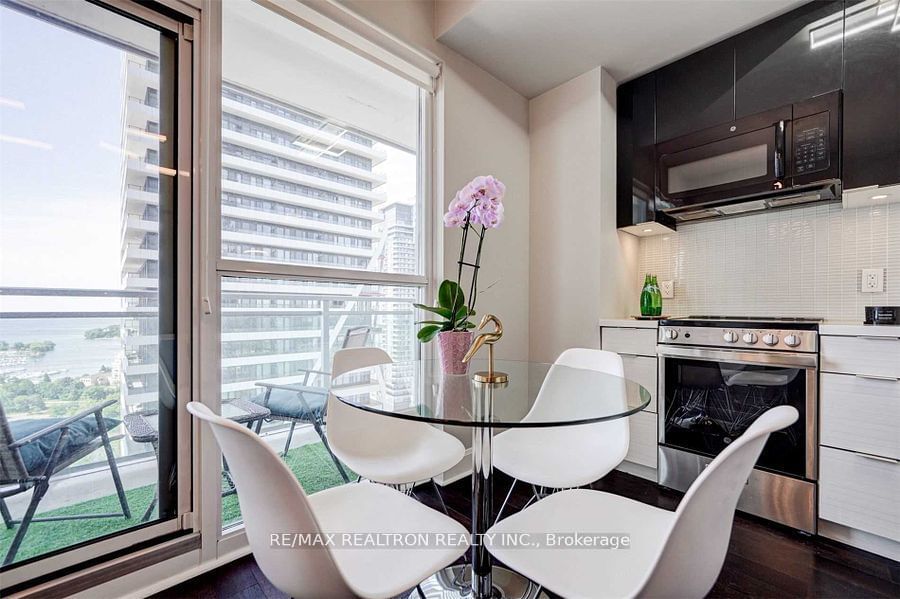 33 Shore Breeze Dr, unit 2501 for sale - image #5