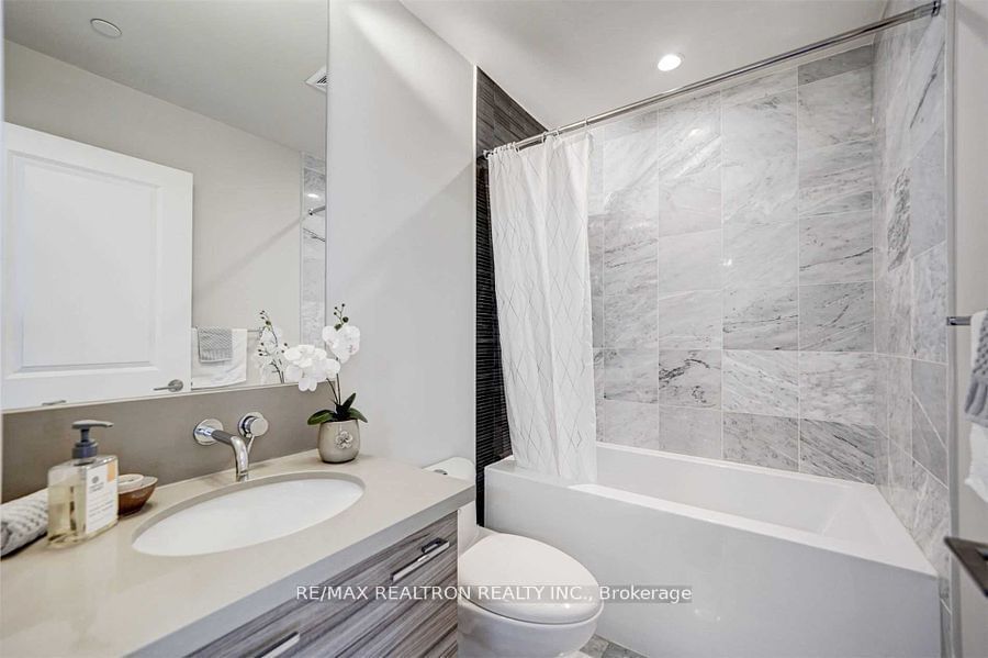 33 Shore Breeze Dr, unit 2501 for sale - image #9