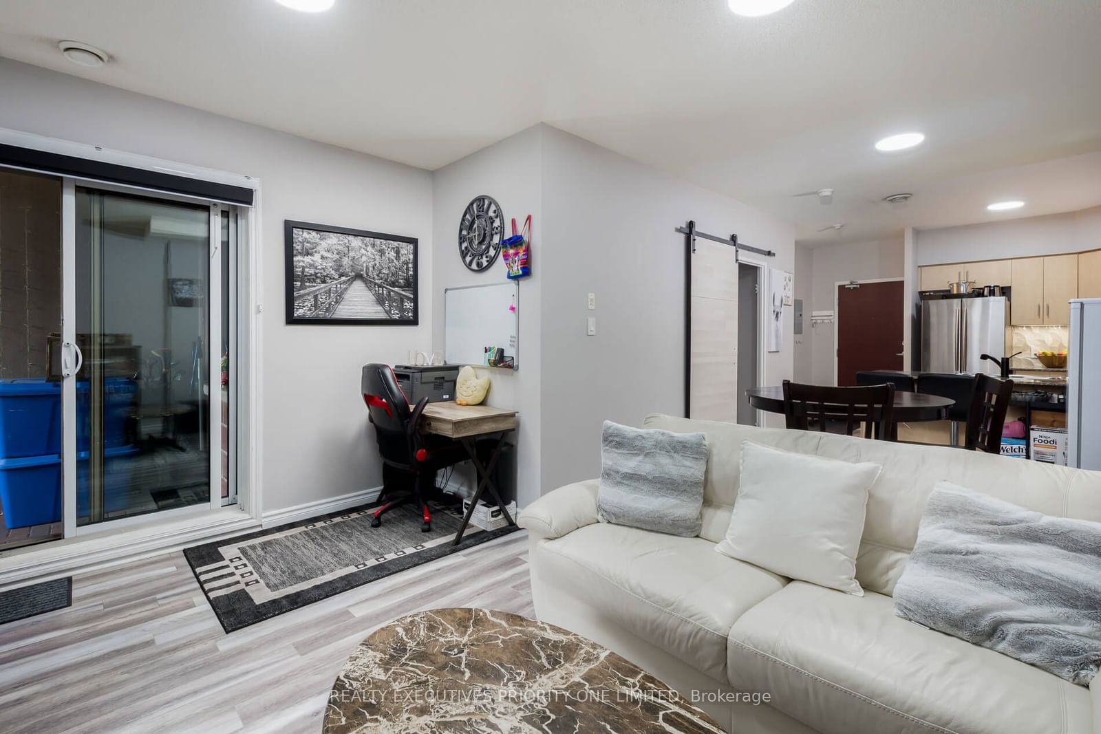 7405 Goreway Dr, unit 112 for sale - image #13