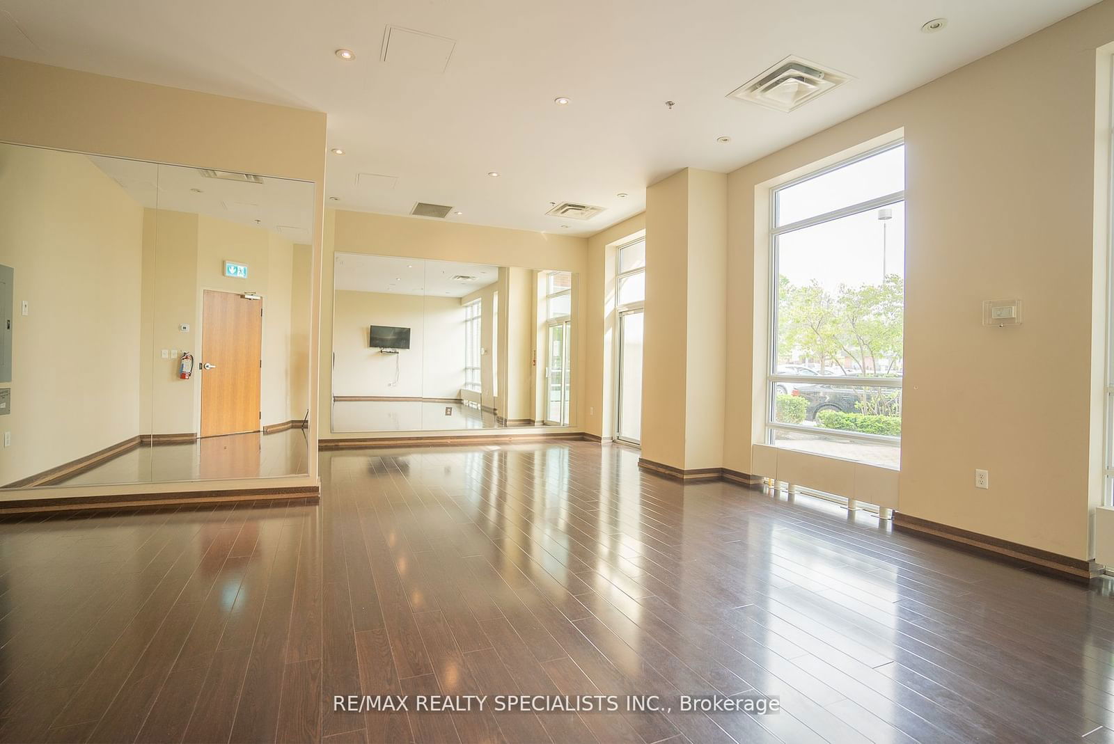 215 Queen St E, unit 1603 for sale - image #19