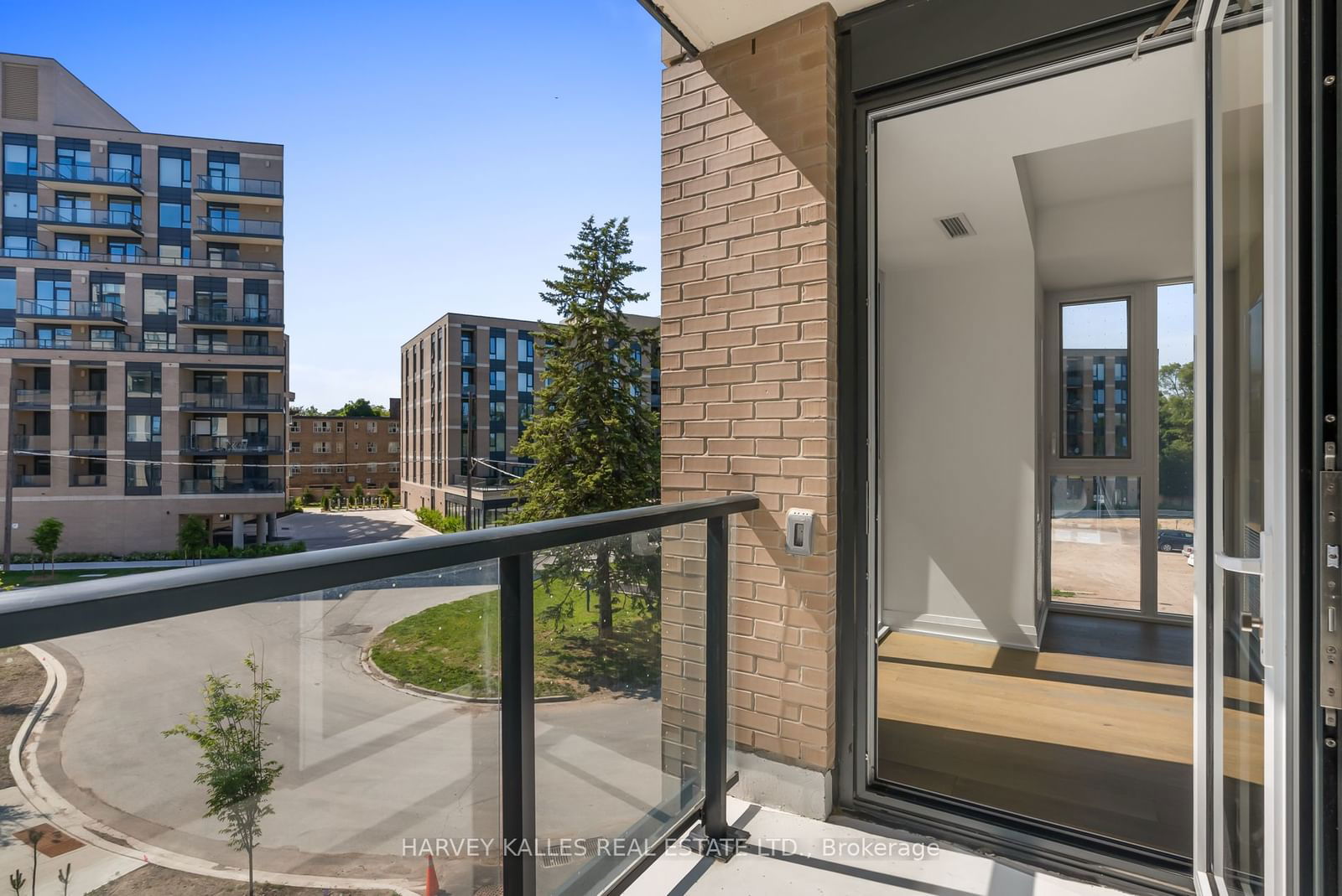 293 The Kingsway, unit 305 for sale