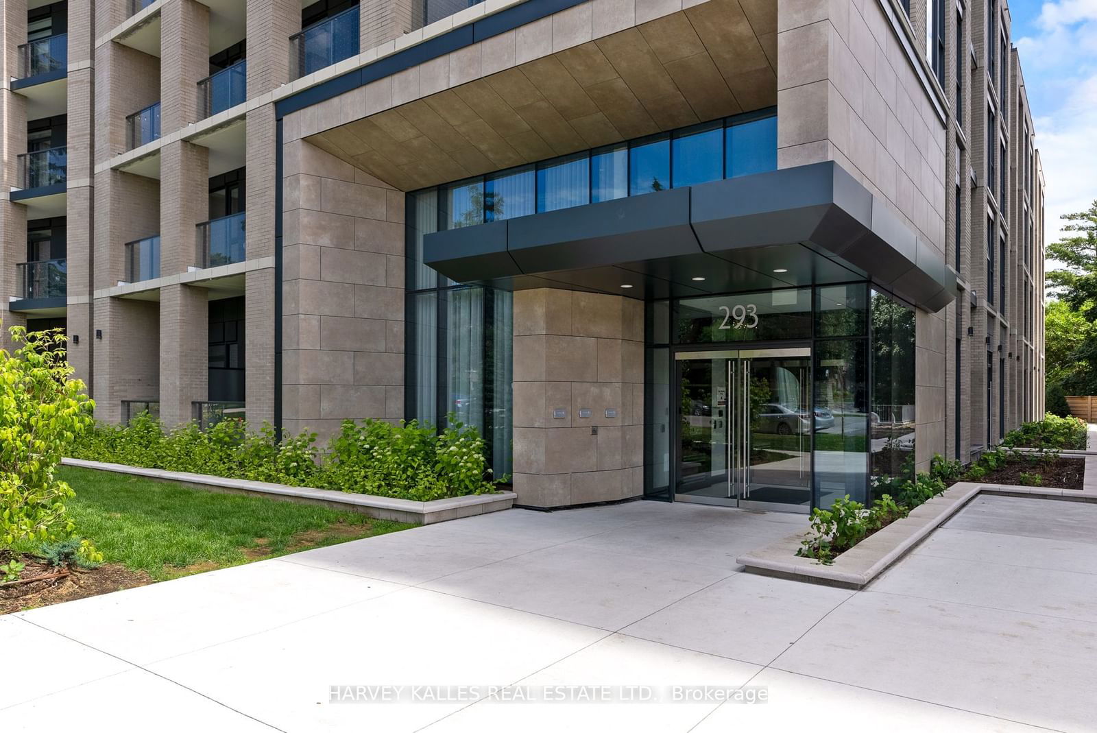 293 The Kingsway, unit 305 for sale - image #32