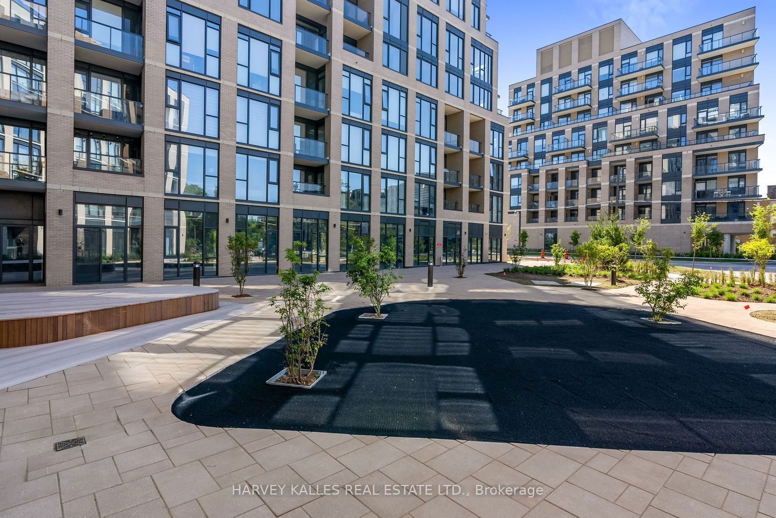 293 The Kingsway, unit 102 for sale - image #24