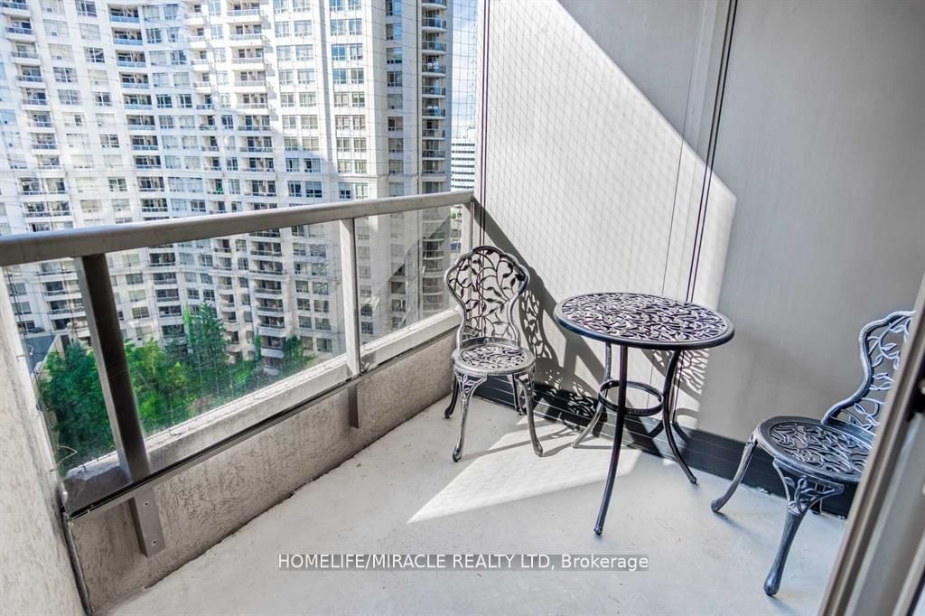 3880 Duke Of York Blvd, unit 1401 for sale