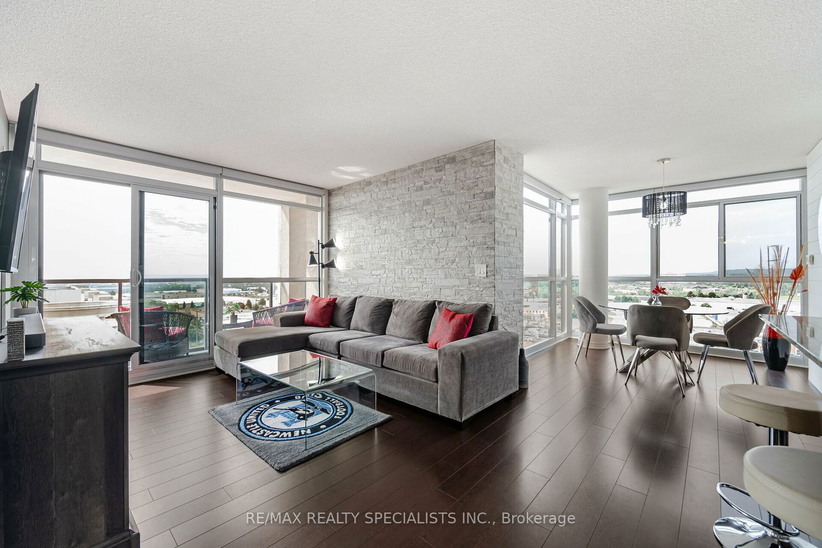 1940 Ironstone Dr, unit 1104 for sale - image #12