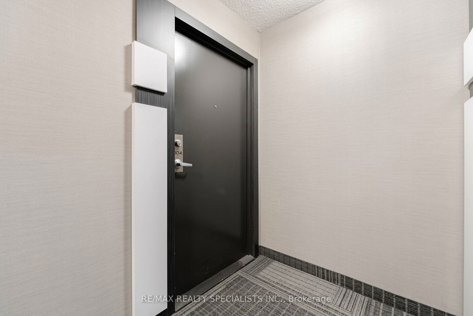 1940 Ironstone Dr, unit 1104 for sale - image #3