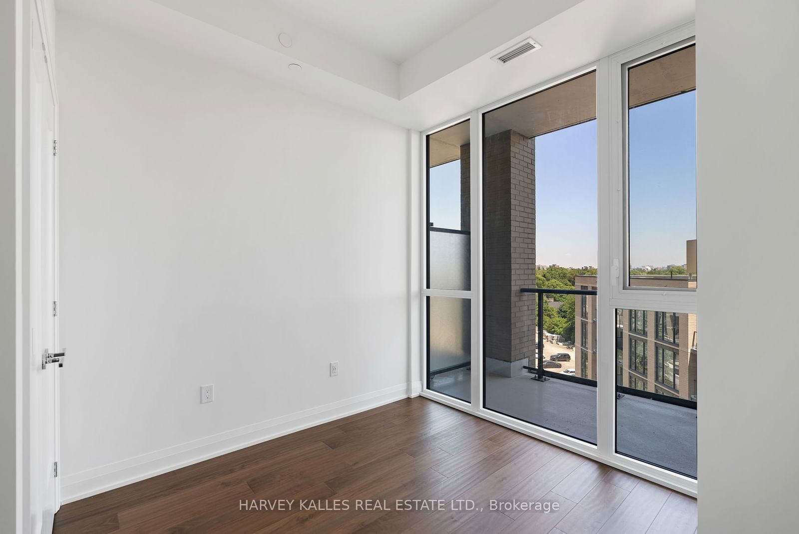 293 The Kingsway, unit 707 for sale - image #15