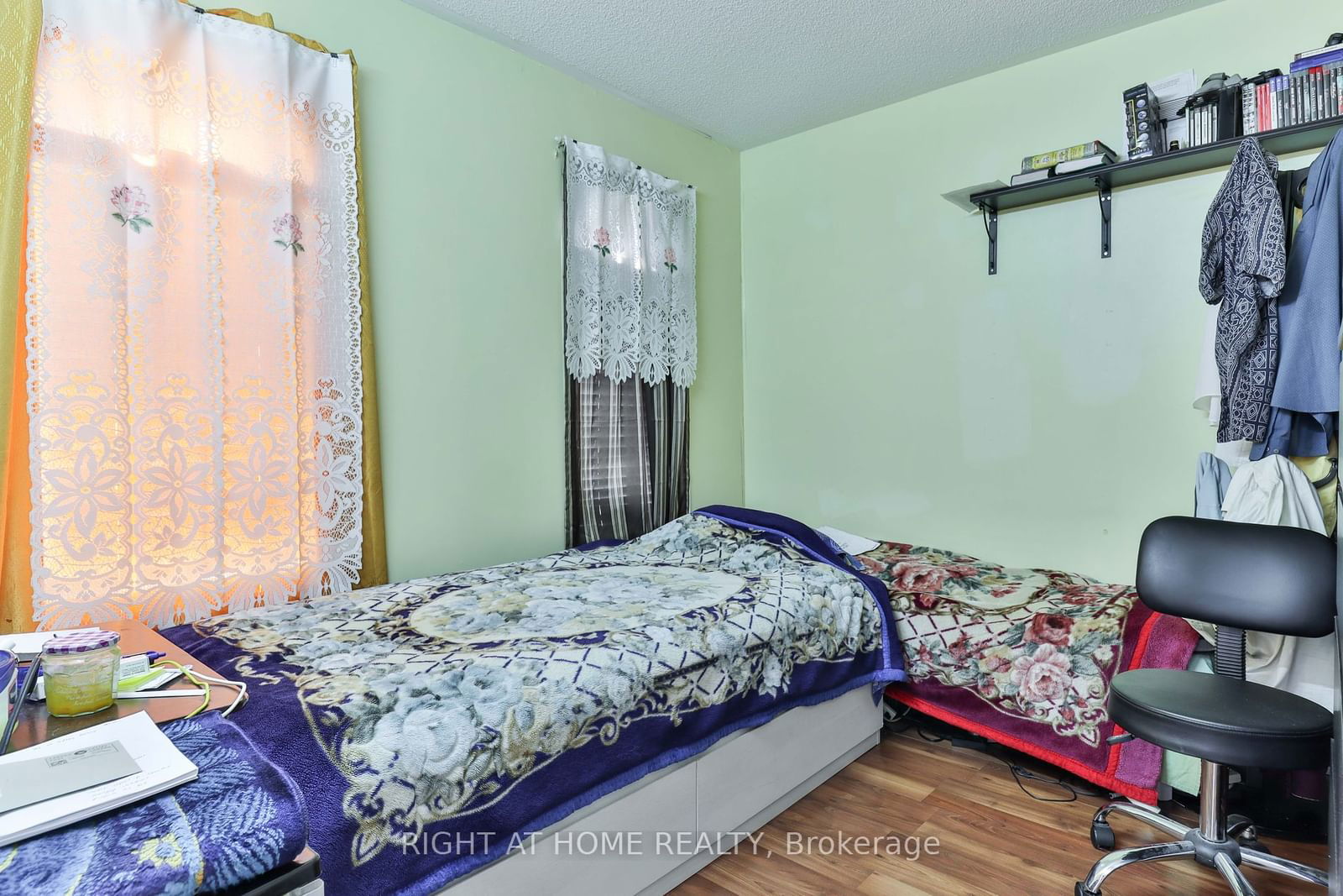 50 Sidney Belsey Cres, unit 202 for sale - image #27