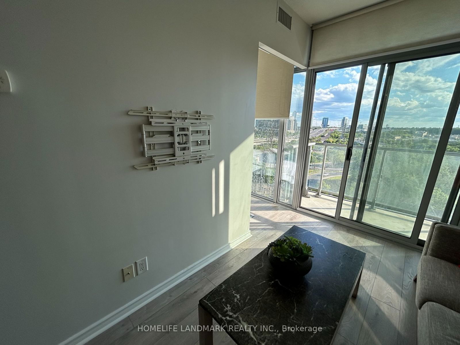 105 The Queensway, unit 909 for sale