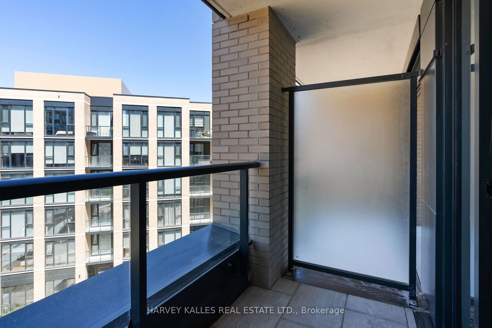 293 The Kingsway, unit 519 for sale