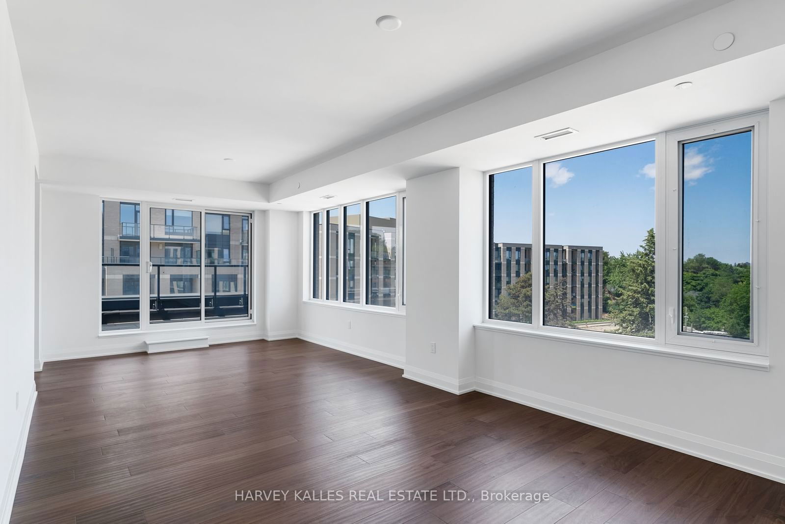 293 The Kingsway, unit 519 for sale - image #8