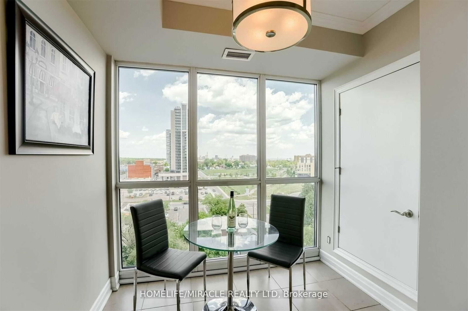 100 John St, unit 1002 for sale - image #8