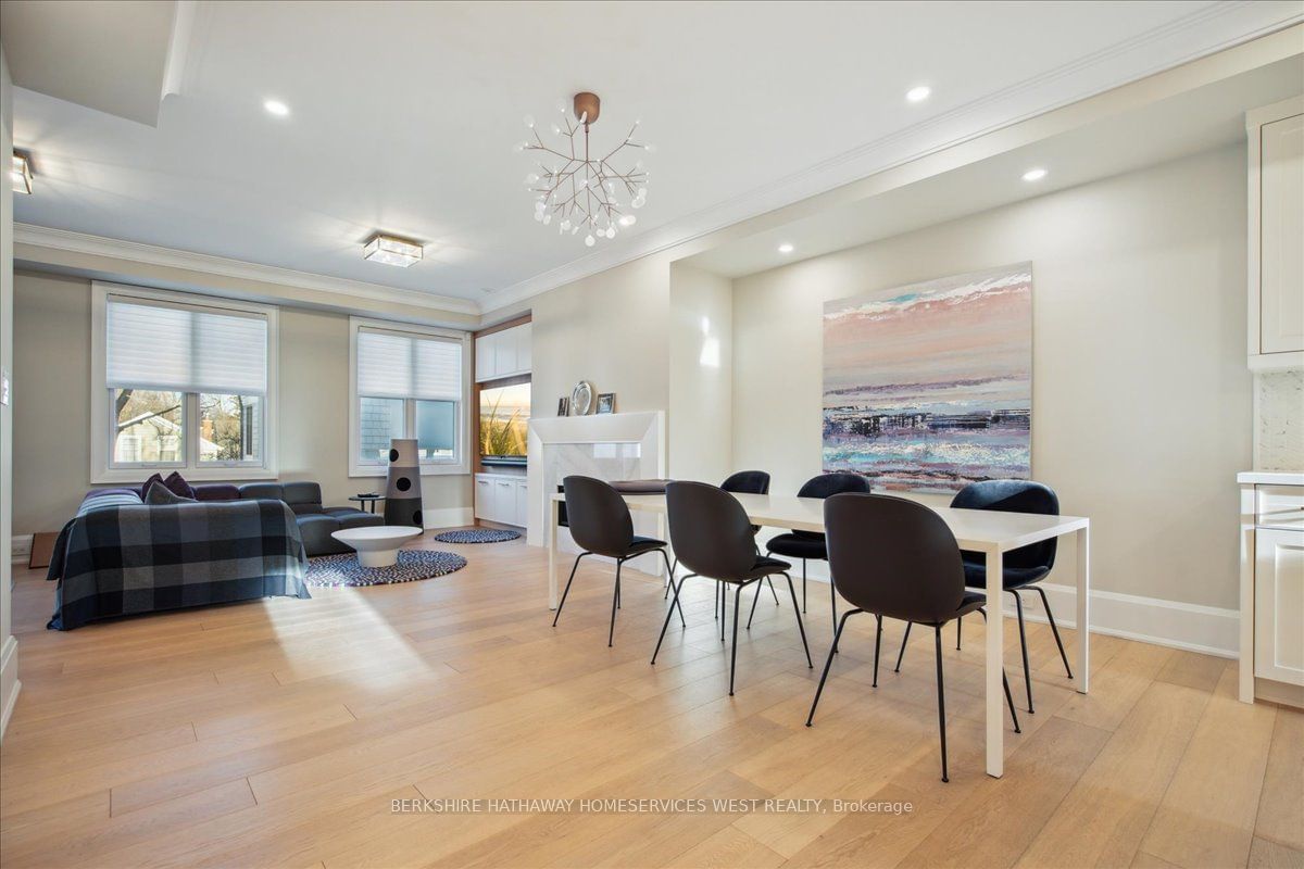 336 Robinson St, unit 2 for sale - image #11