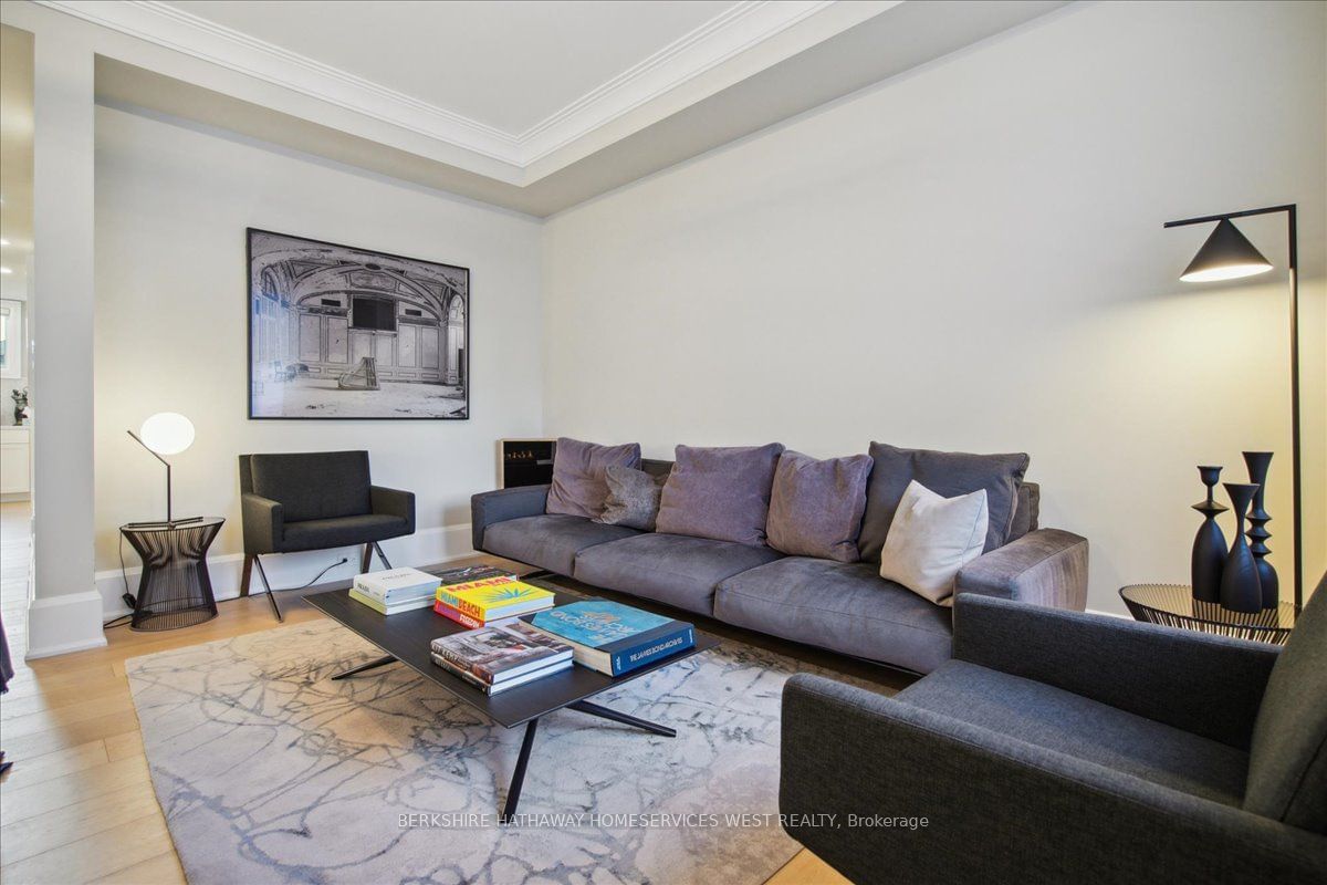 336 Robinson St, unit 2 for sale - image #16