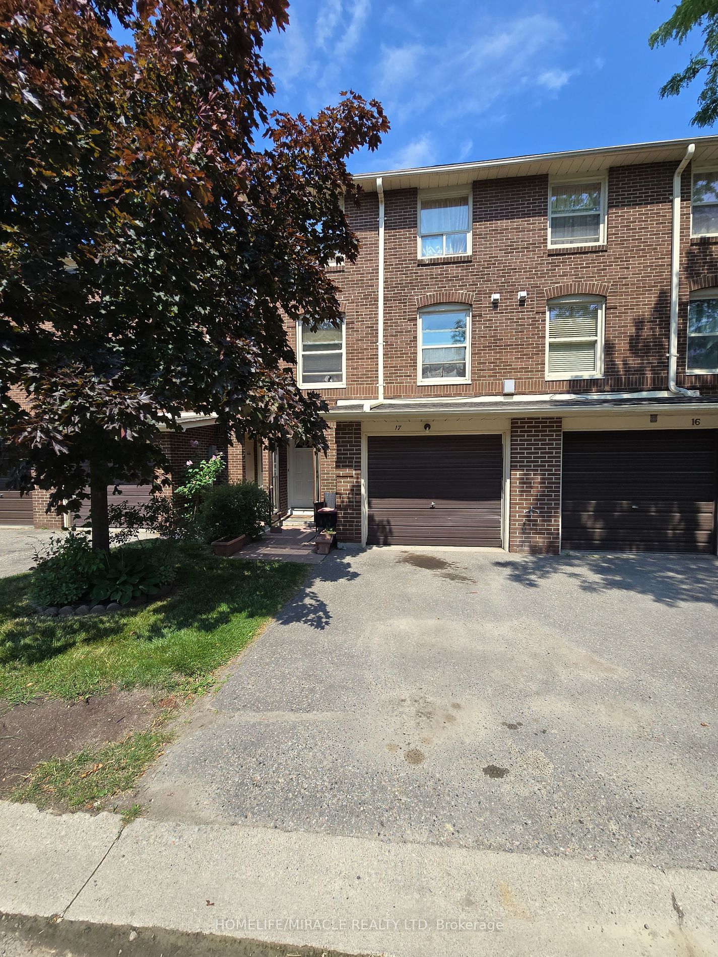 14 Eden Park Townhouses, Brampton, Toronto