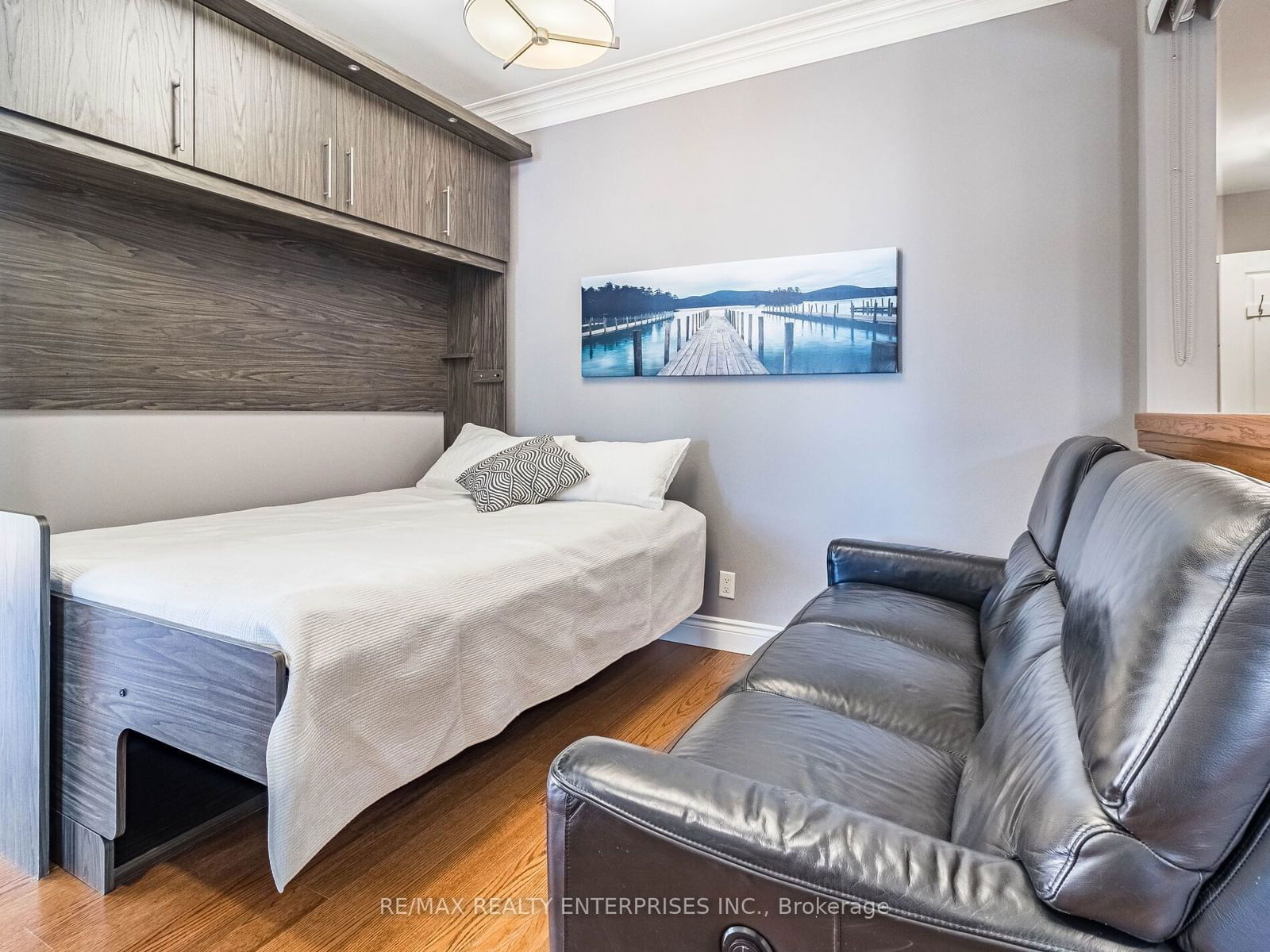 70 Port St E, unit 310 for sale - image #32