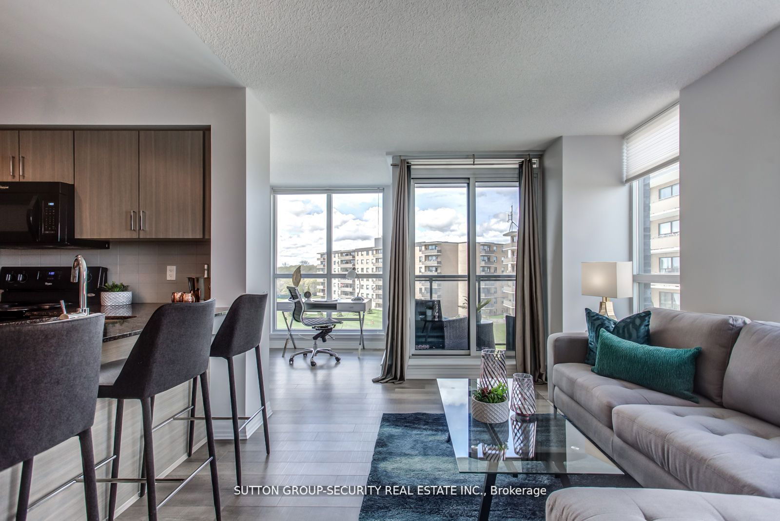 80 Esther Lorrie Dr, unit 505 for sale - image #7