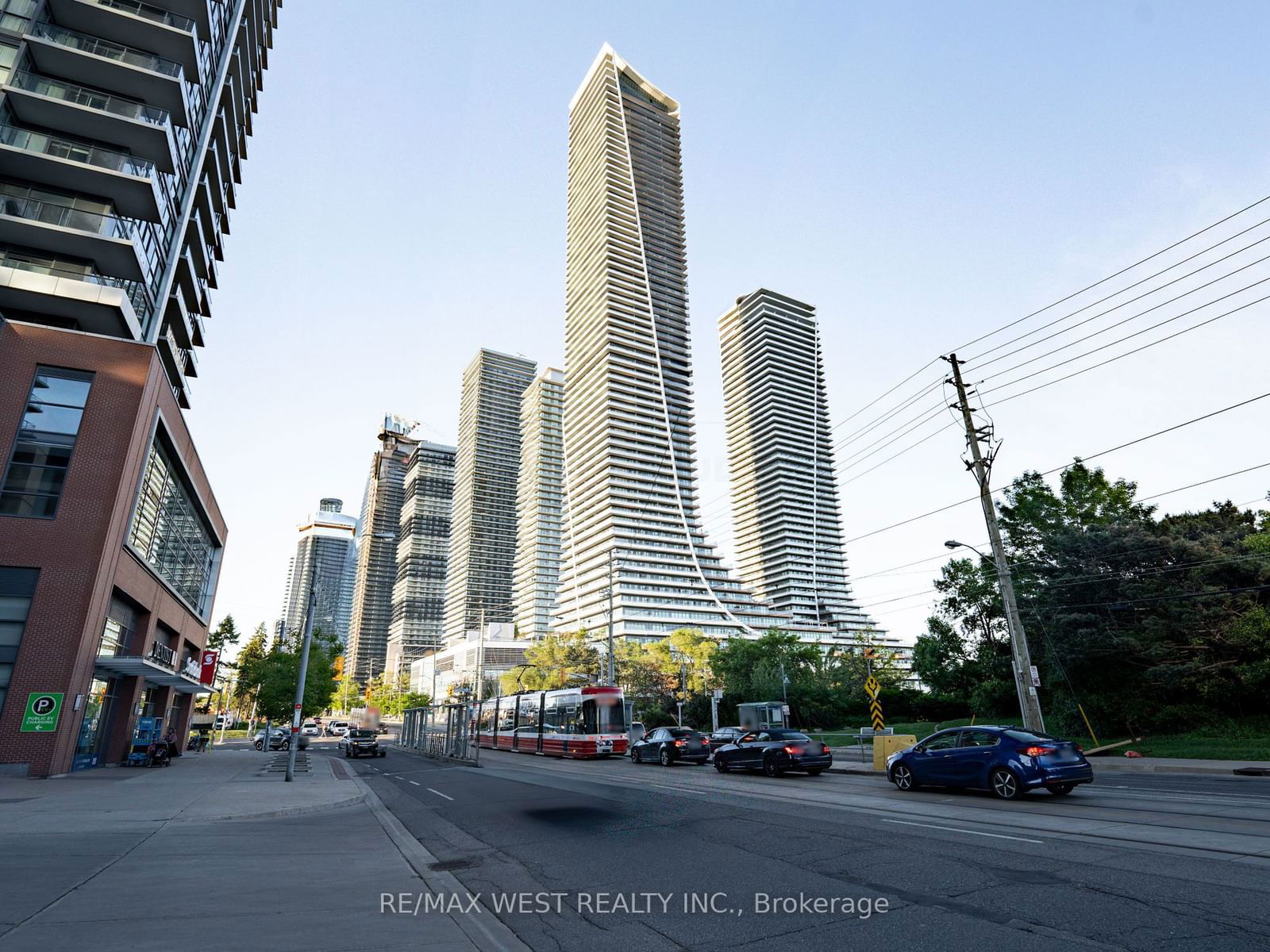 30 Shore Breeze Dr E, unit 530 for sale - image #1