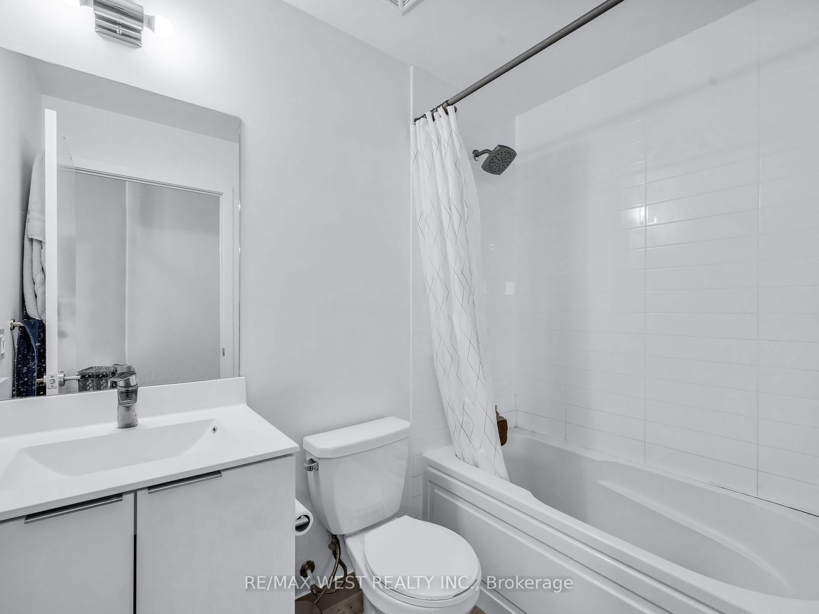 30 Shore Breeze Dr E, unit 530 for sale - image #15