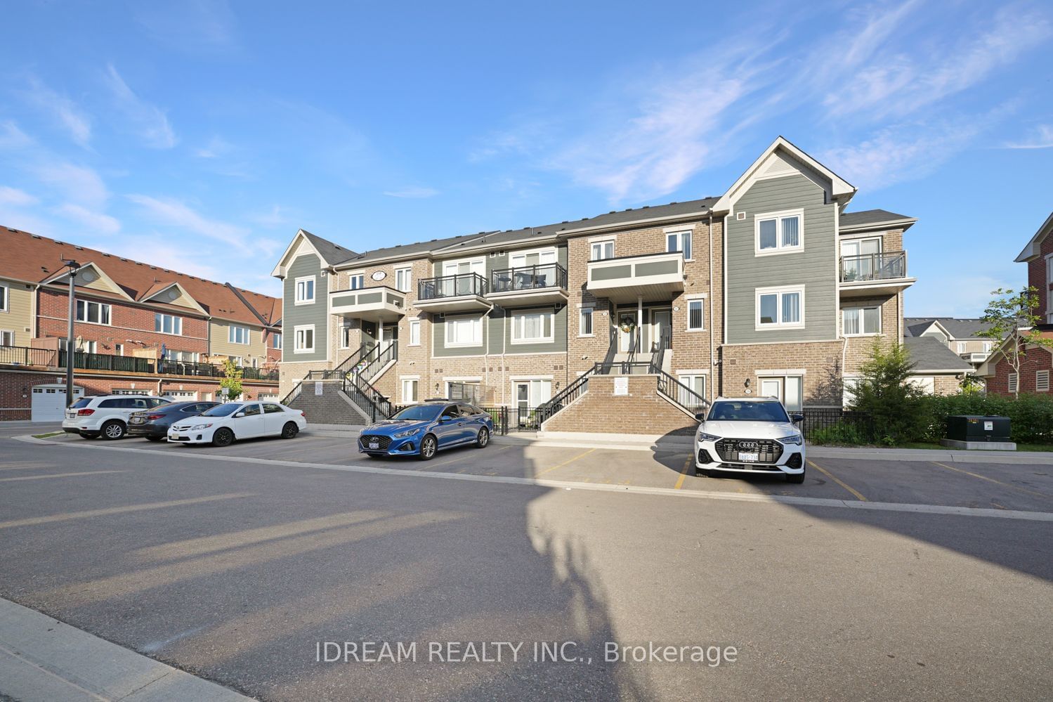 Sunny Meadow Townhomes, Brampton, Toronto