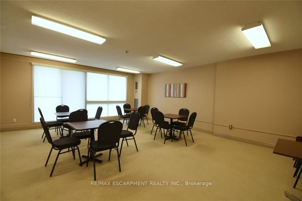 2055 Upper Middle Rd, unit 1610 for sale - image #39