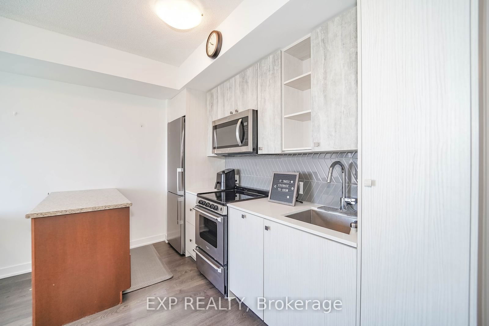 251 Manitoba St, unit 1007 for sale - image #10