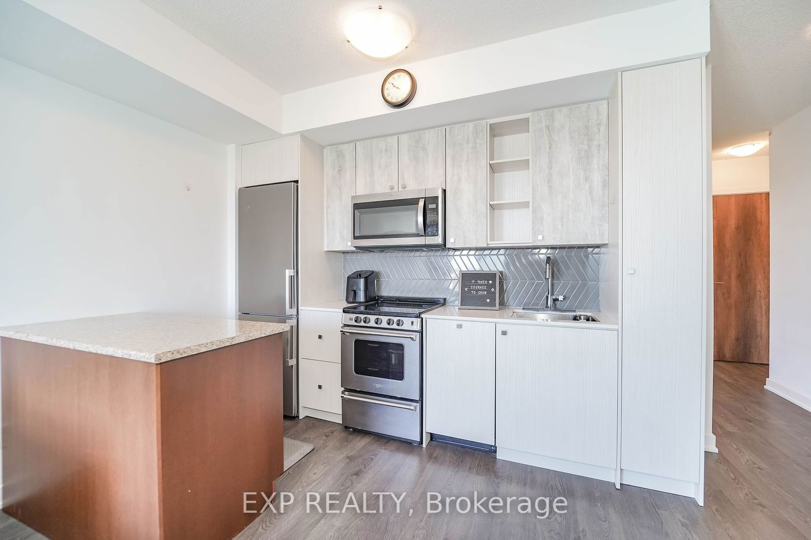 251 Manitoba St, unit 1007 for sale - image #11