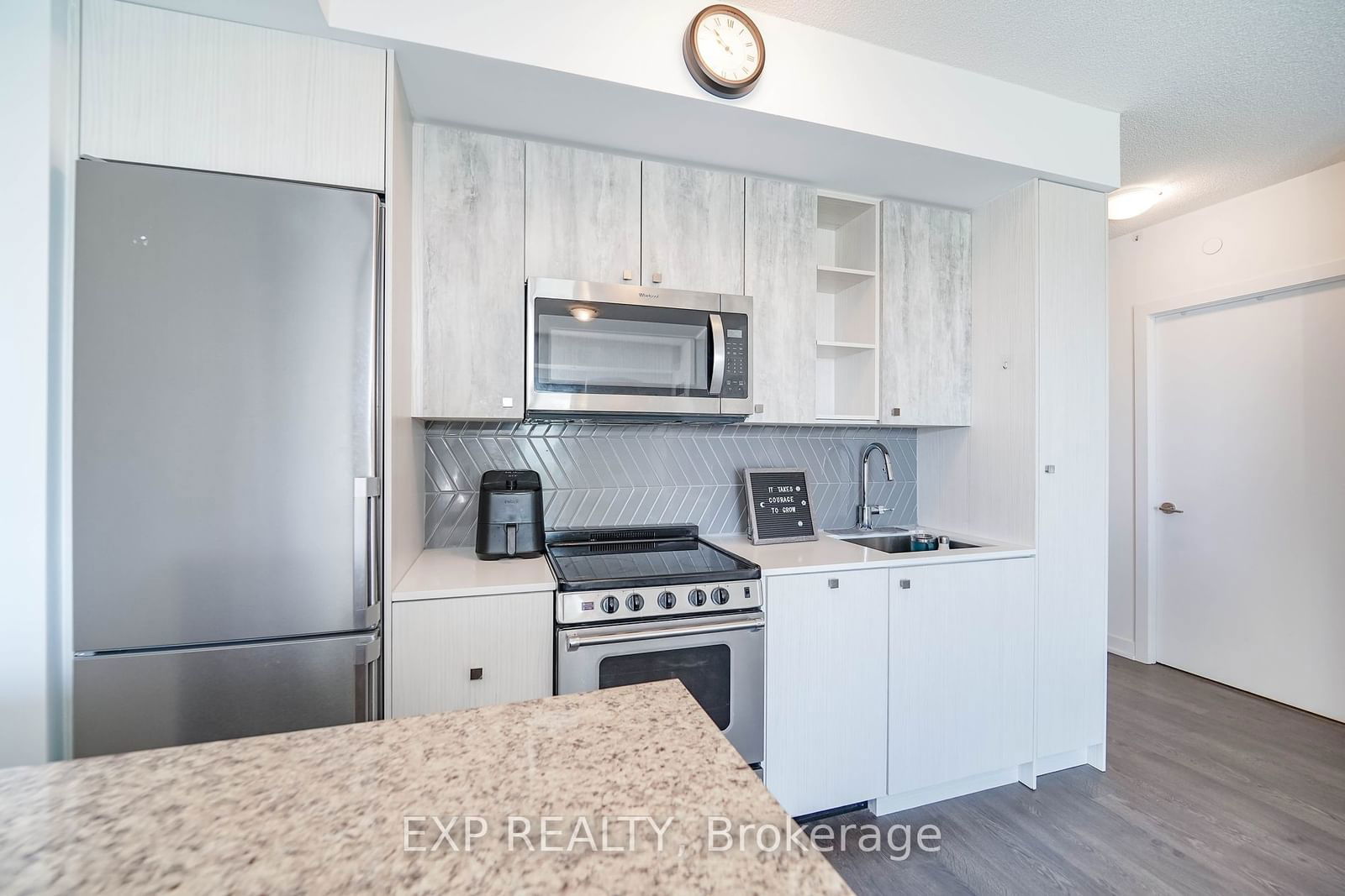 251 Manitoba St, unit 1007 for sale - image #14