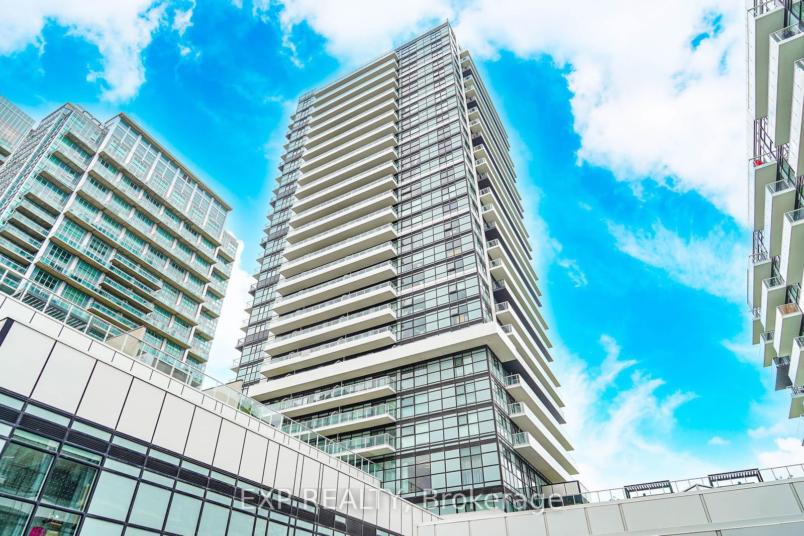 251 Manitoba St, unit 1007 for sale - image #2