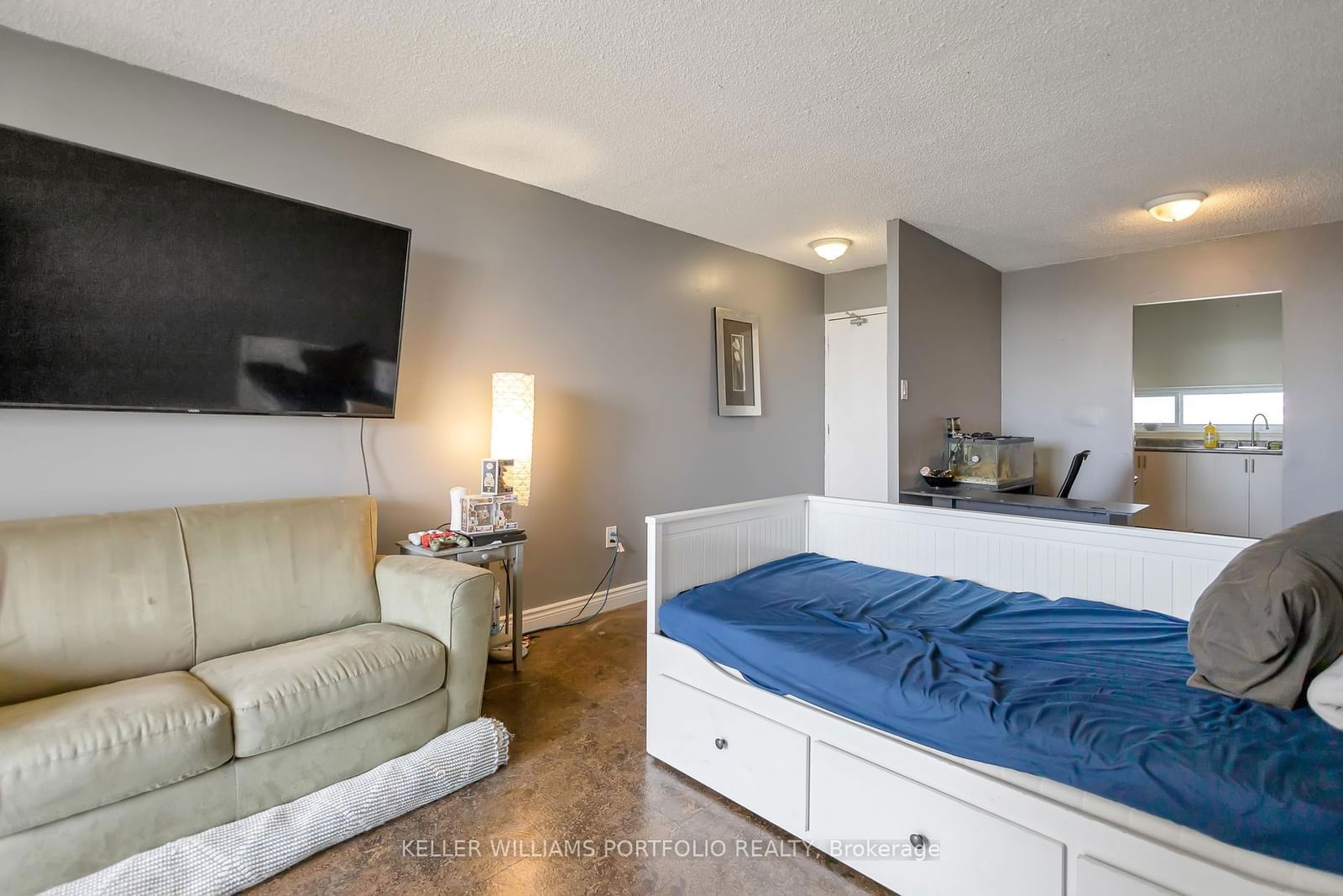 4673 Jane St, unit 707 for sale - image #4