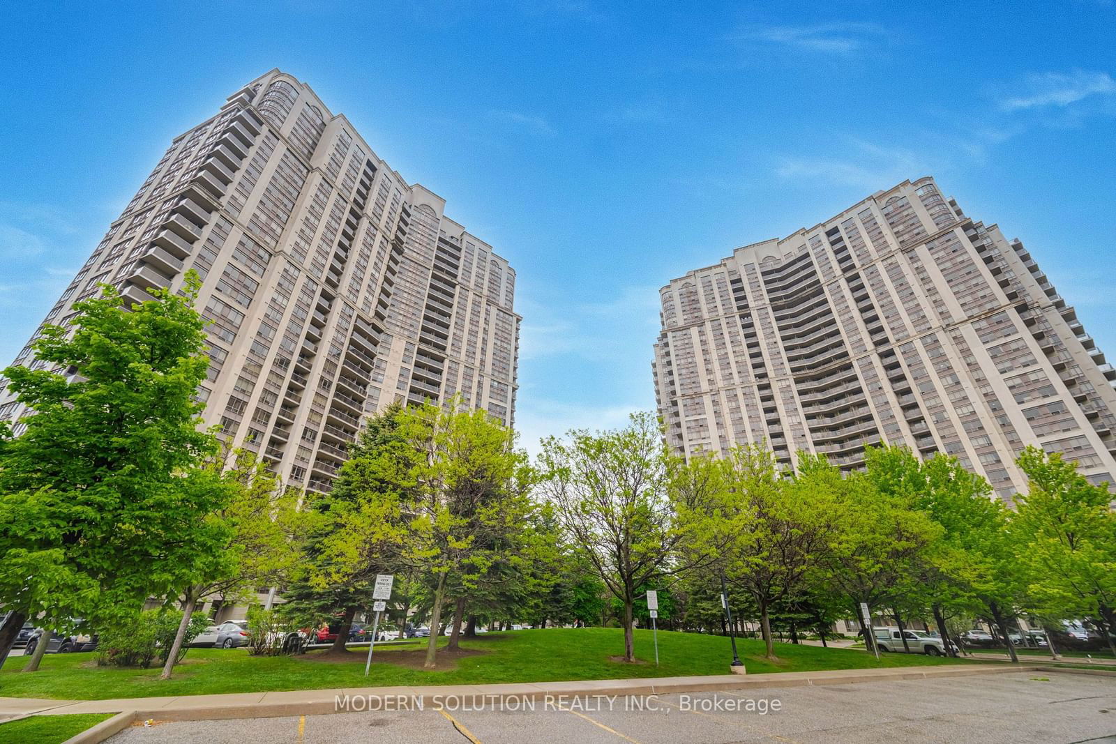 710 Humberwood Blvd, unit 1015 for sale - image #2