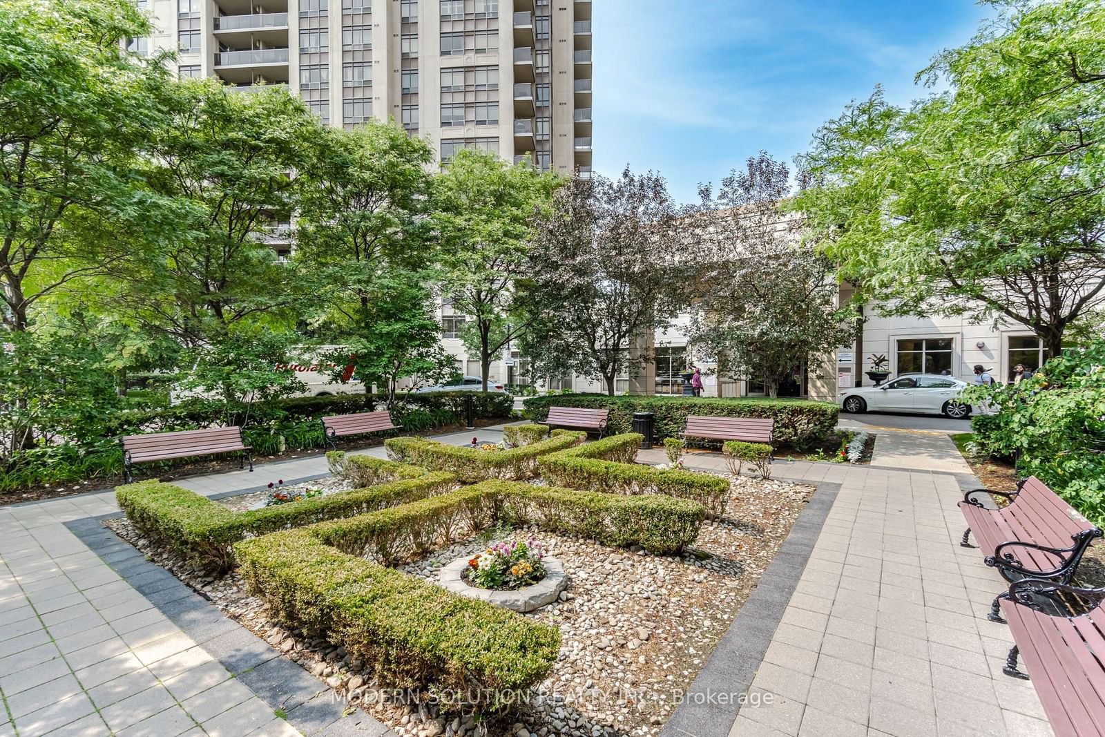 710 Humberwood Blvd, unit 1015 for sale - image #4