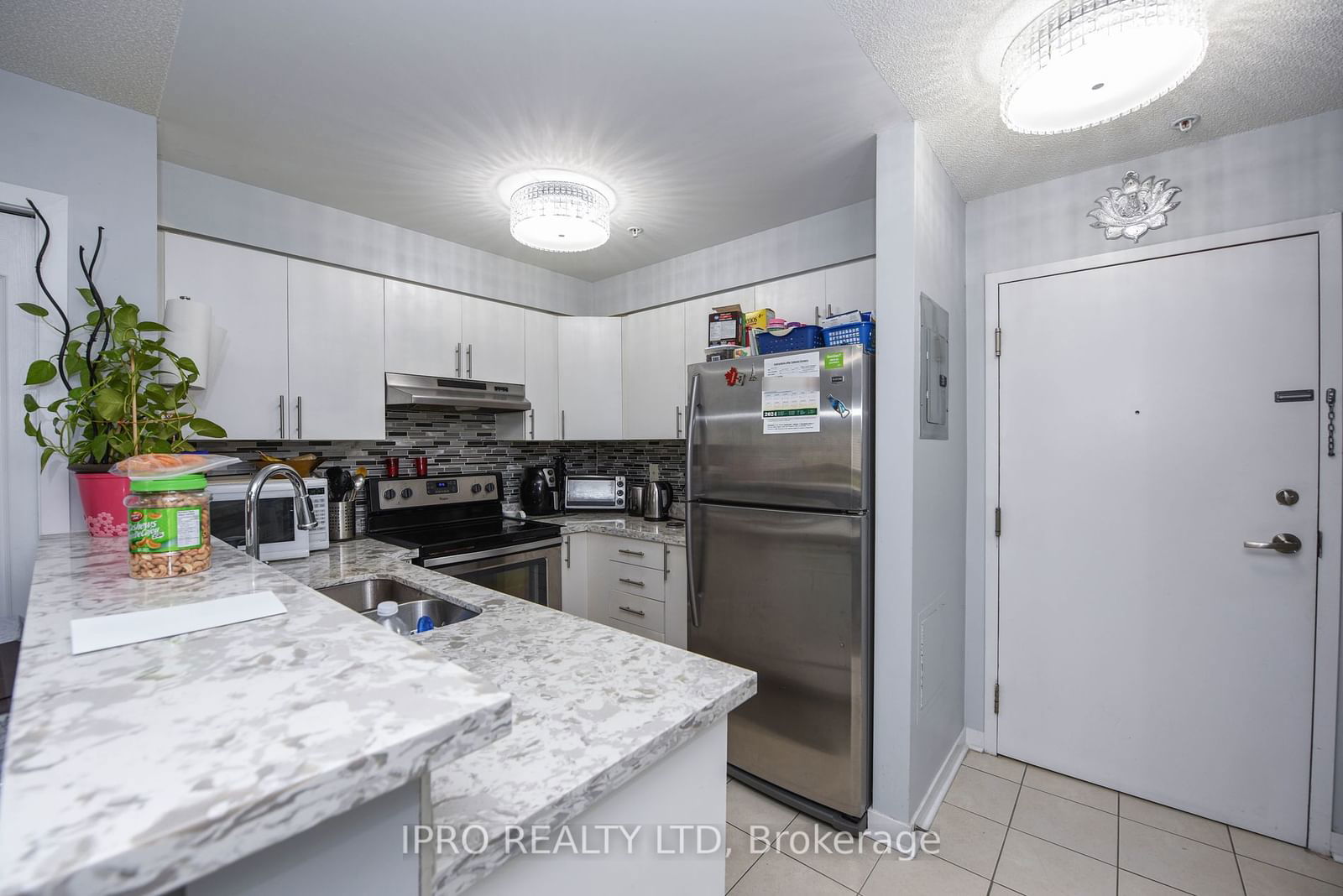 6 Dayspring Circ, unit 2111 for sale - image #31