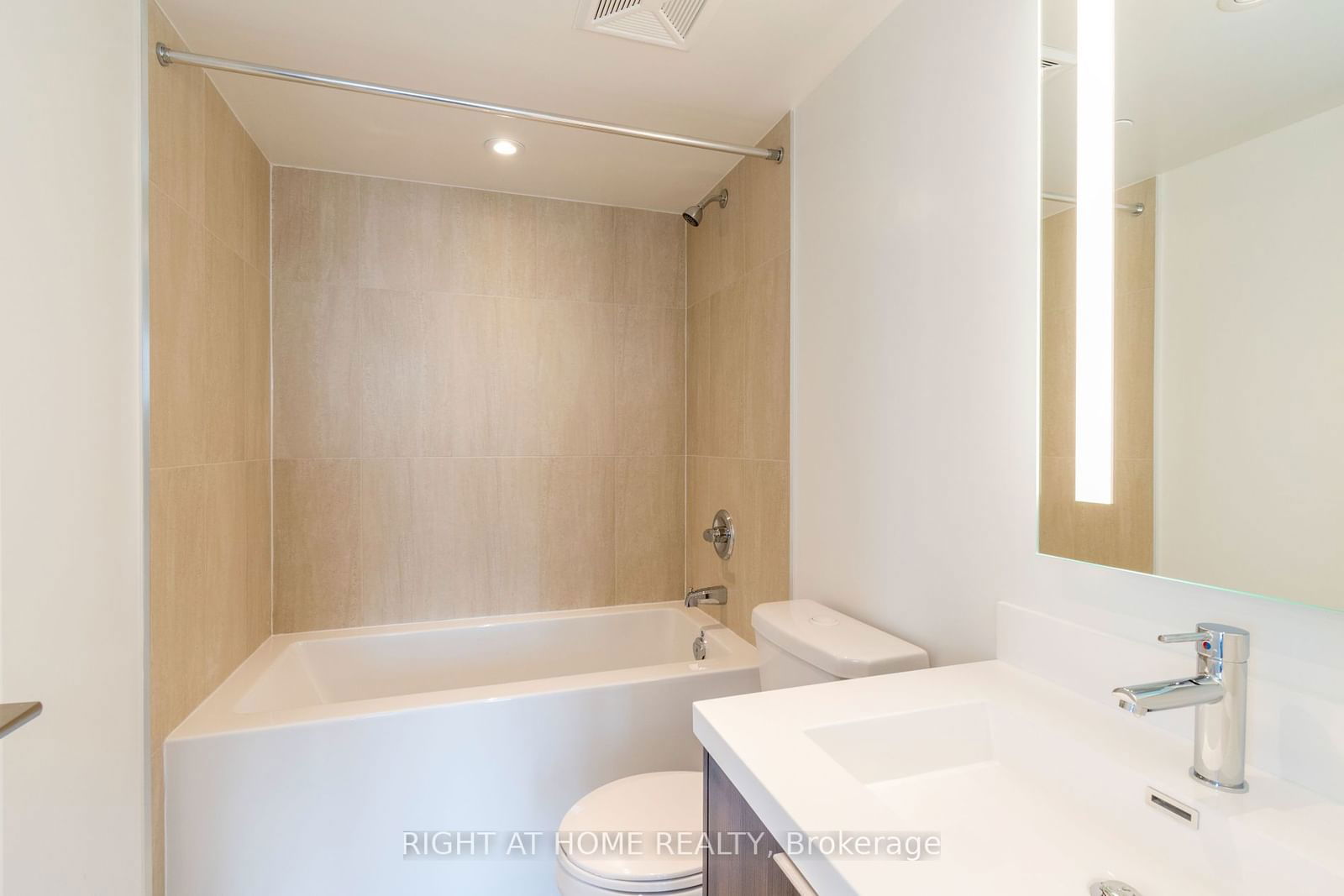 5 Mabelle Ave, unit 635 for sale - image #27