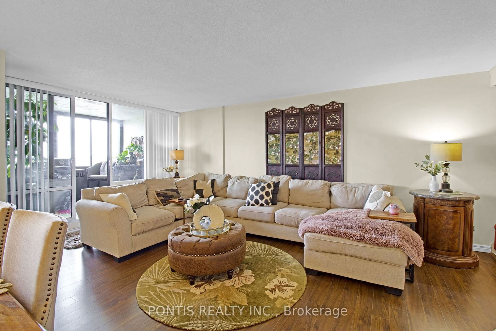 714 The West Mall, unit 1512 for sale - image #3