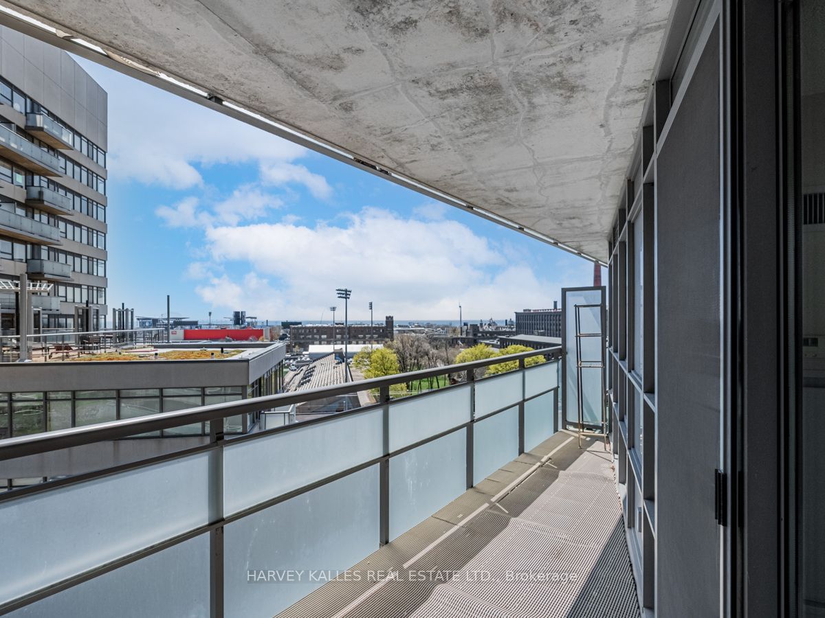 38 Joe Shuster Way, unit 804 for sale - image #6