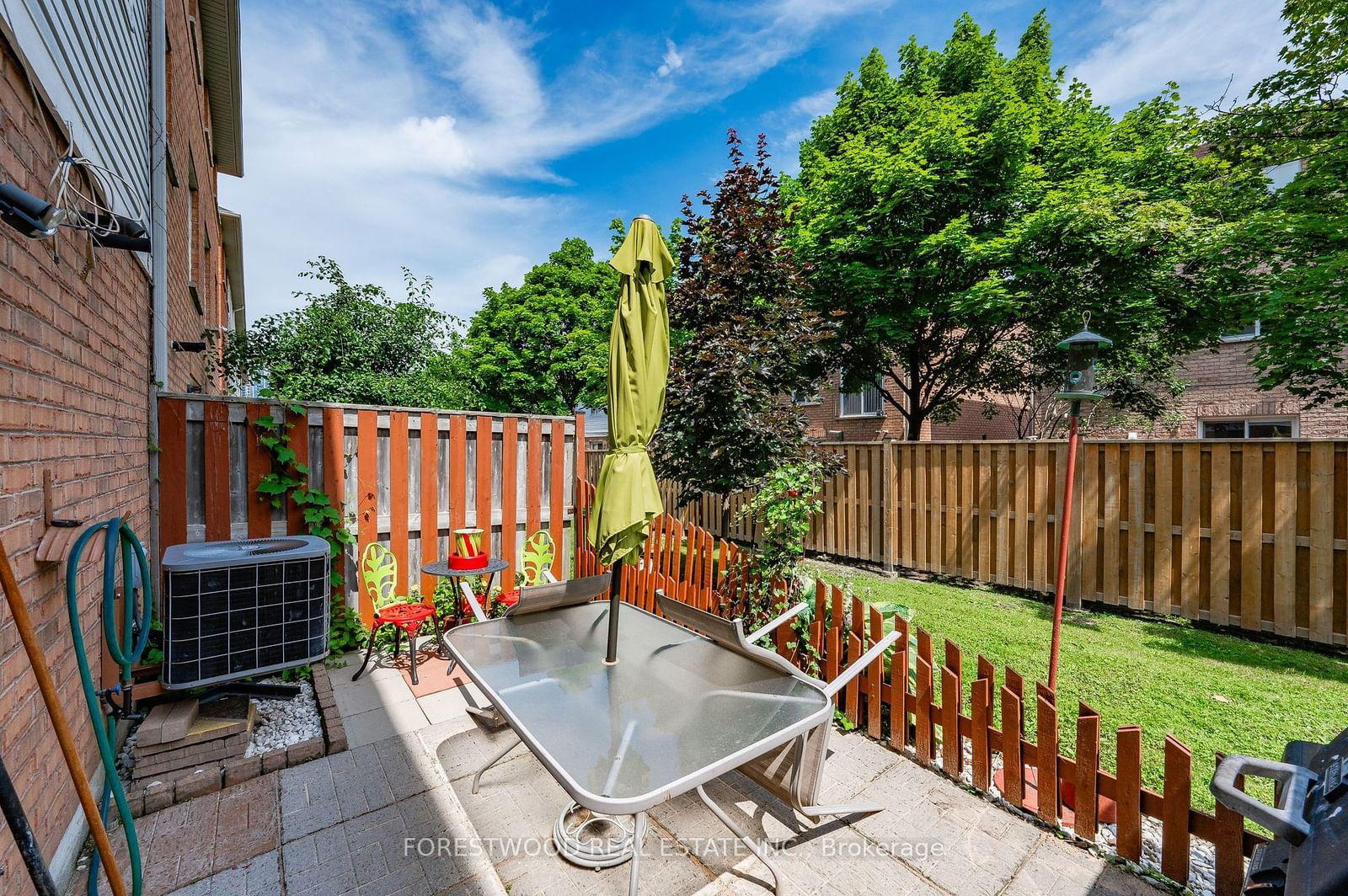 80 Acorn Pl, unit 211 for sale - image #24