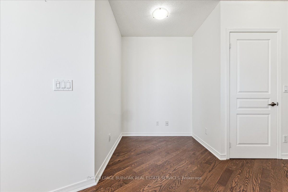 15 Legion Rd, unit 2308 for rent - image #9