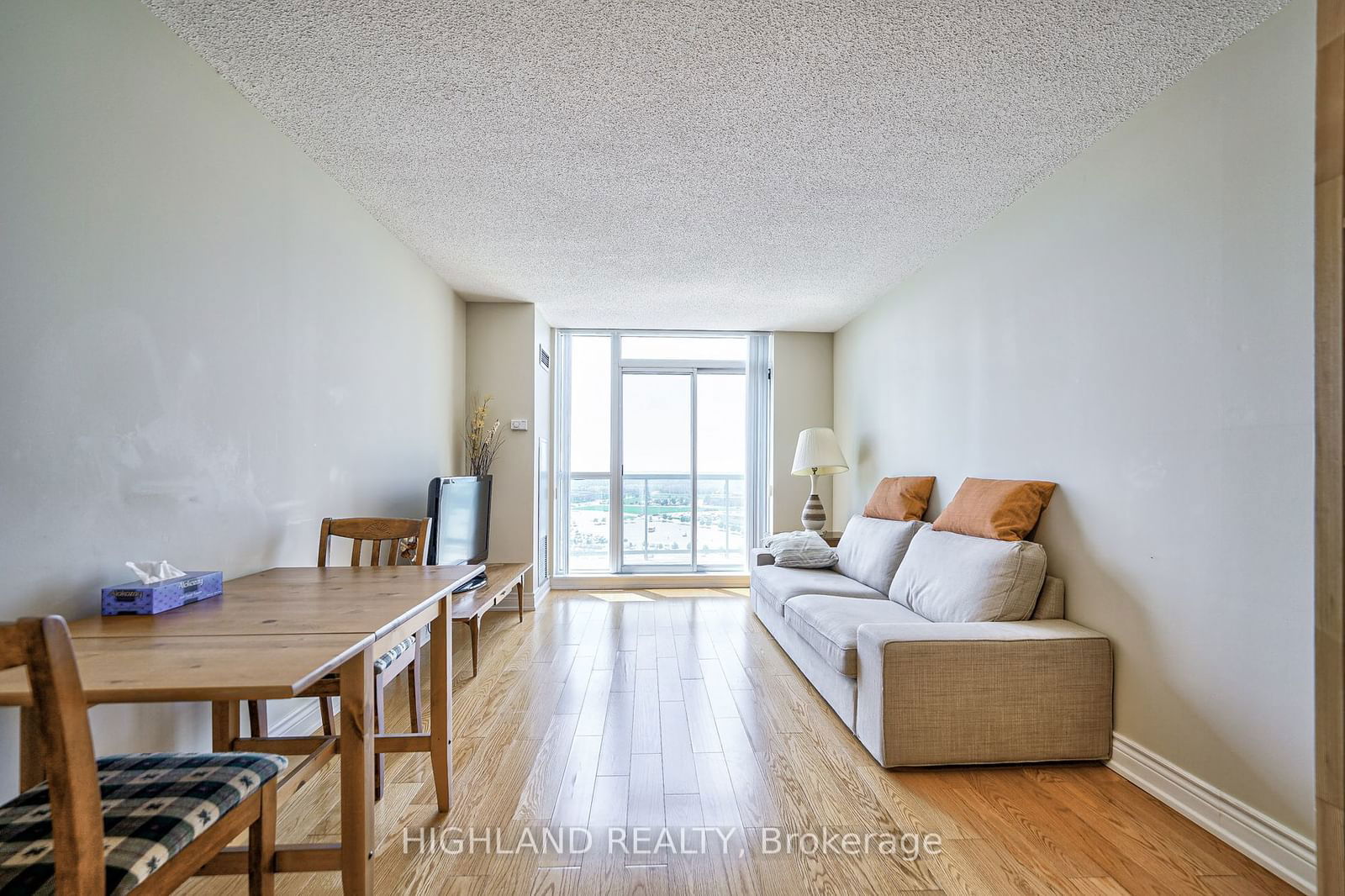 2545 Erin Centre Blvd, unit Ph 06 for sale