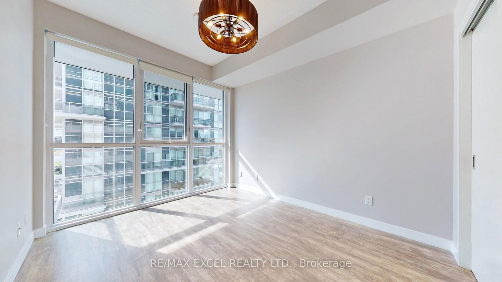 2087 Fairview St, unit 1606 for sale - image #11