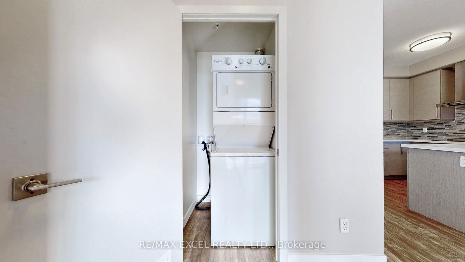 2087 Fairview St, unit 1606 for sale - image #17